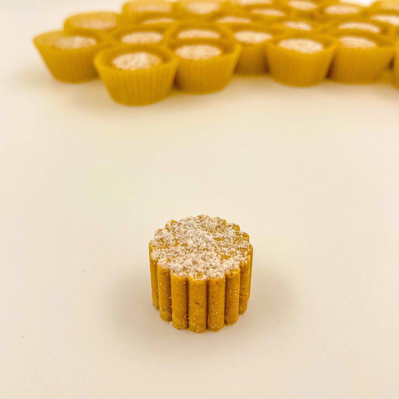 WHITE HALVA-HALWA